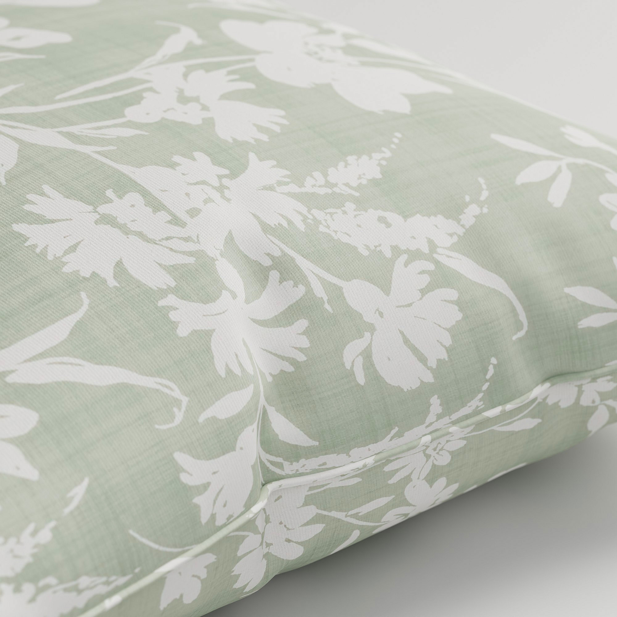Laura Ashley Rye Hedgerow Green Cushion - Image 3