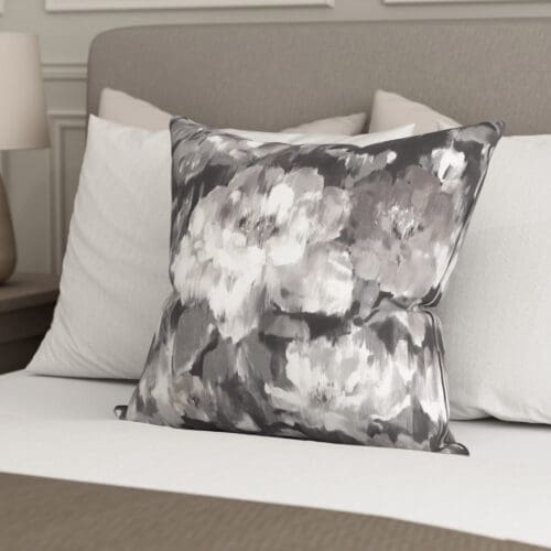 Mara Onyx Cushion