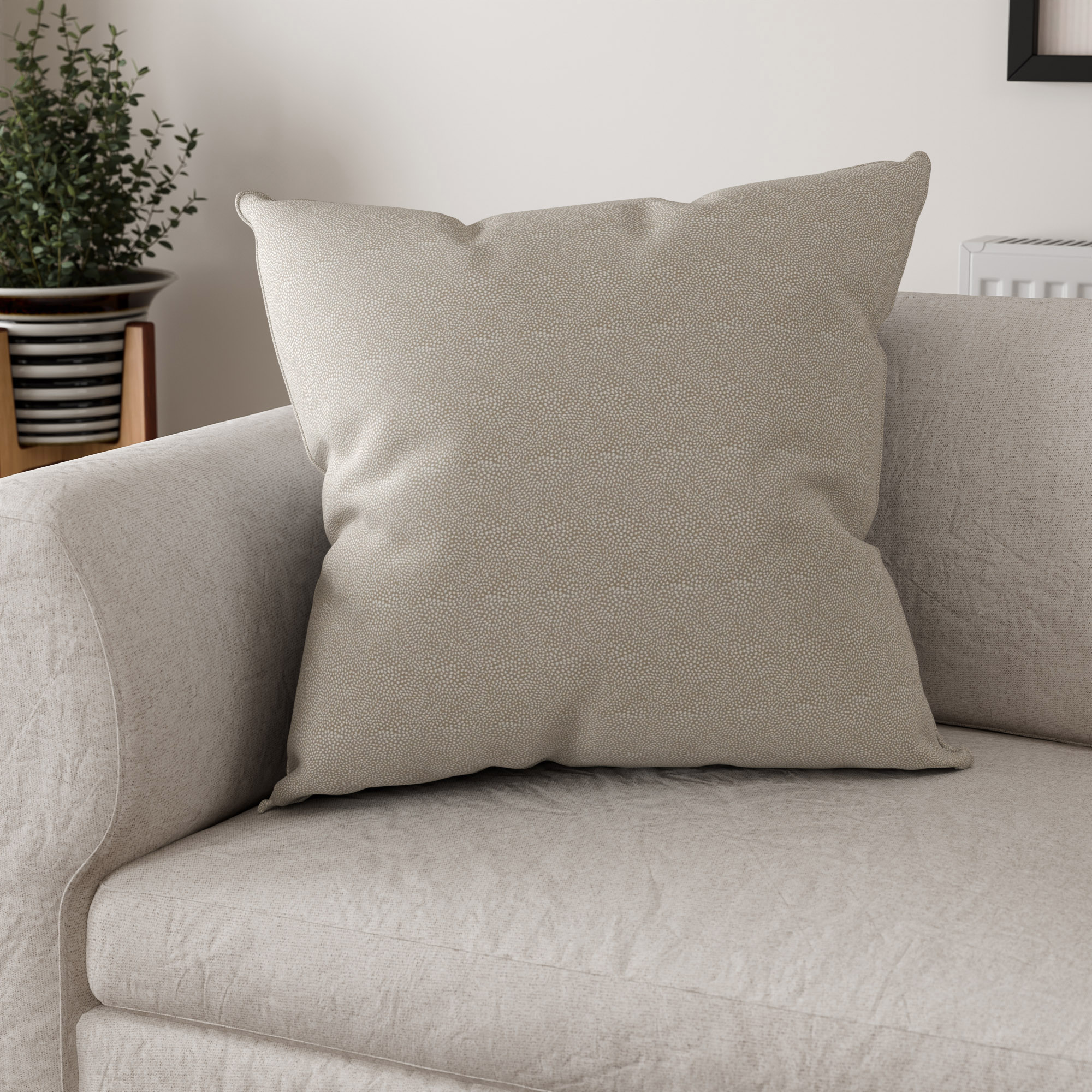 Rubens Nougat Cushion