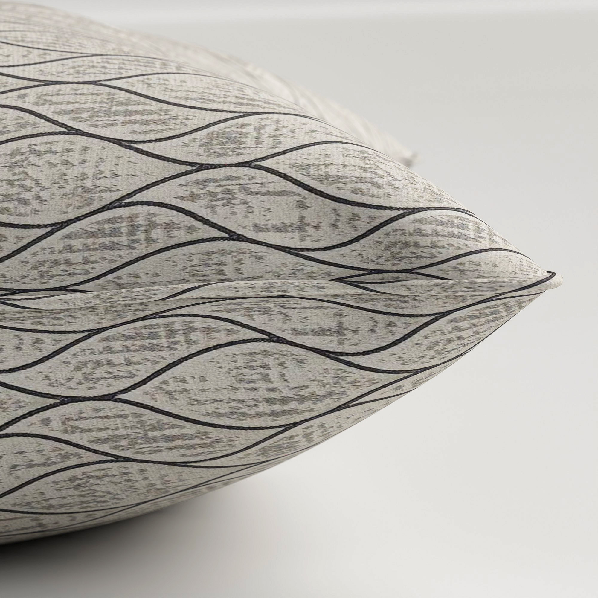 Romer Pewter Cushion - Image 4