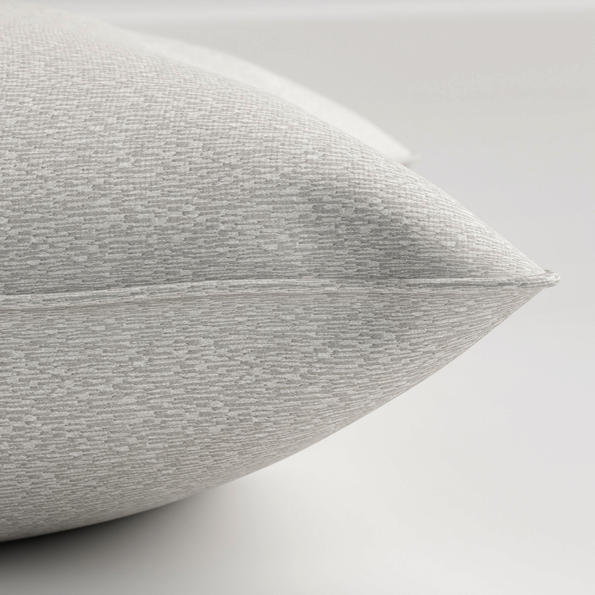 Boudin Platinum Cushion - Image 4