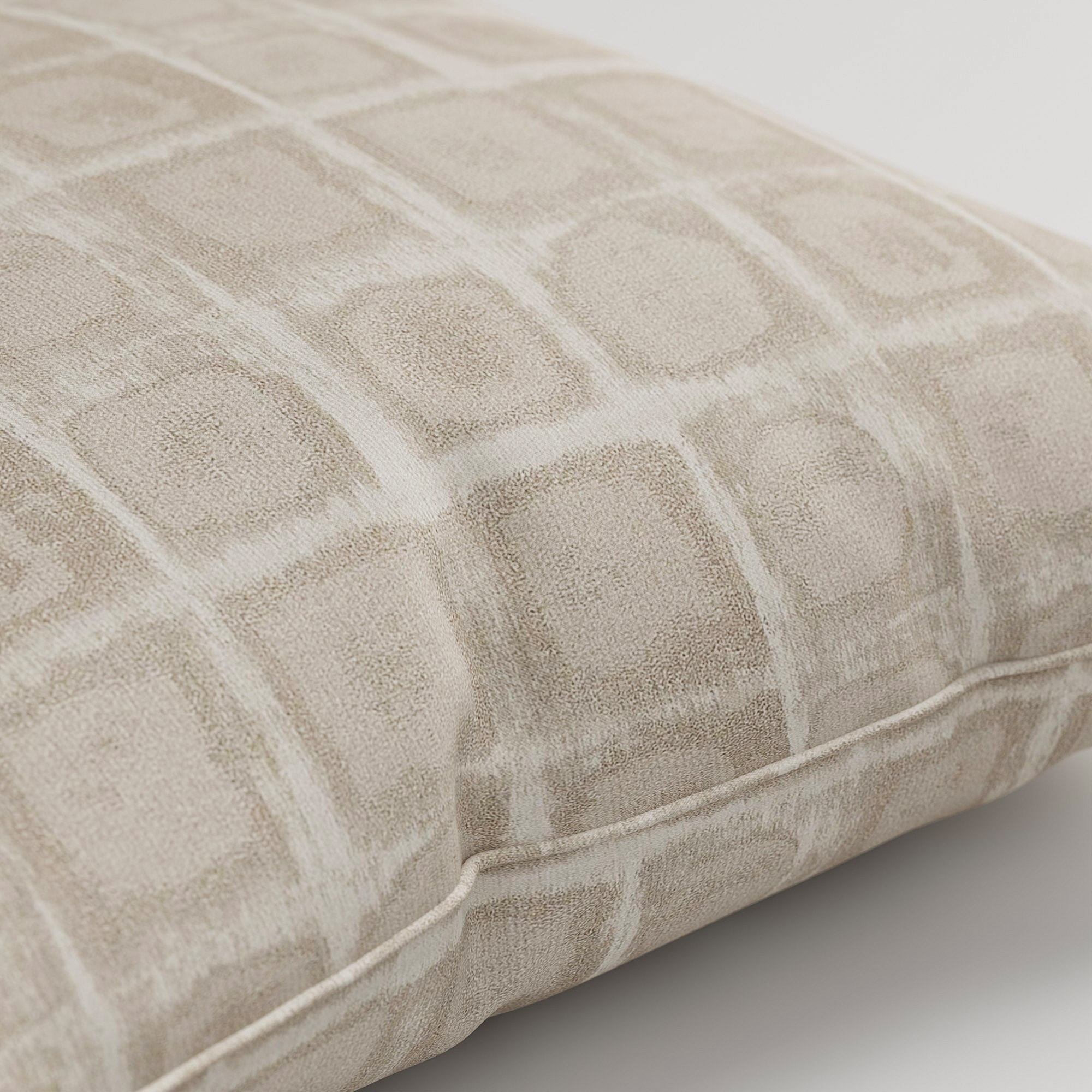 Gryon Pewter Cushion - Image 3