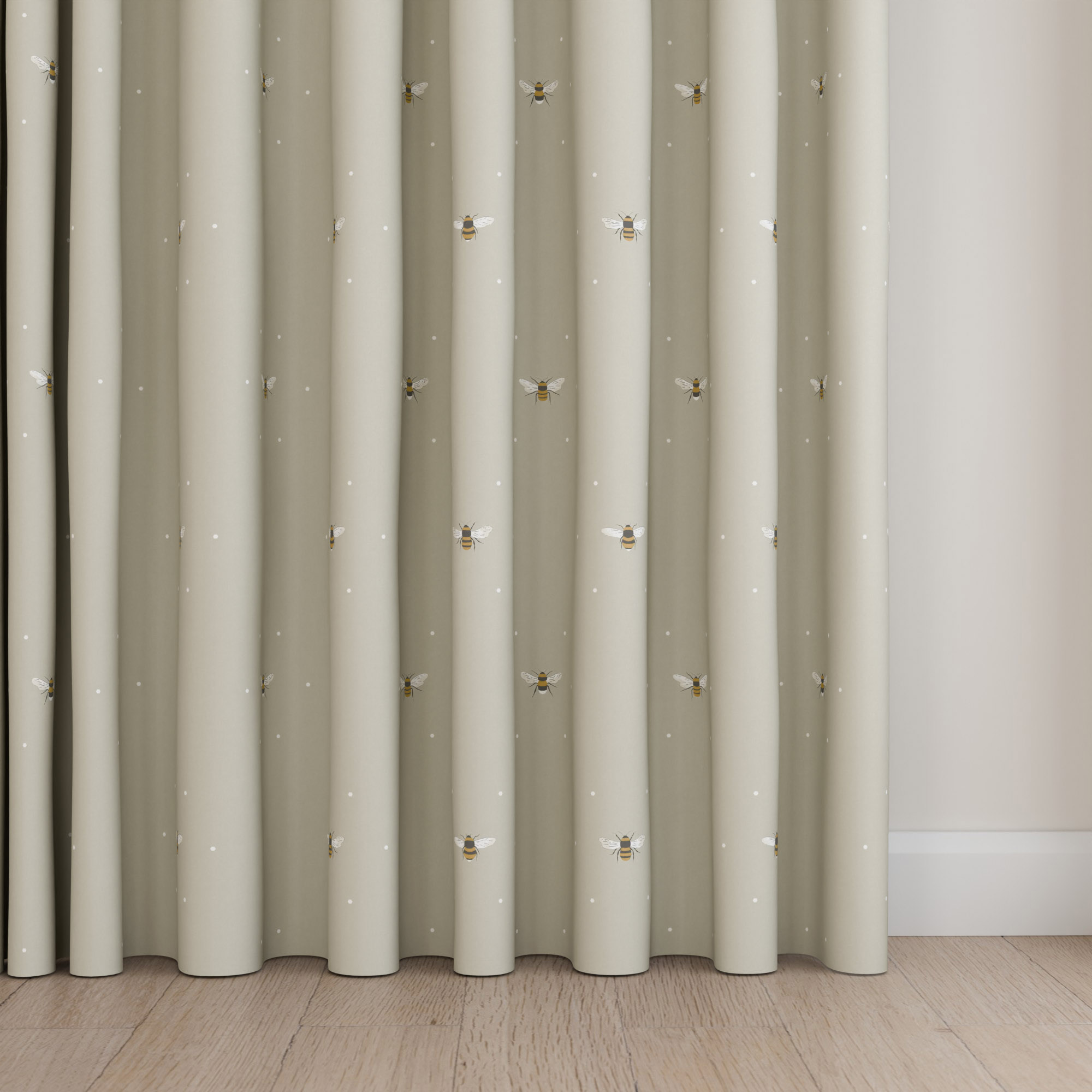 Sophie Allport Bee Soft Linen Wave Curtain - Image 4