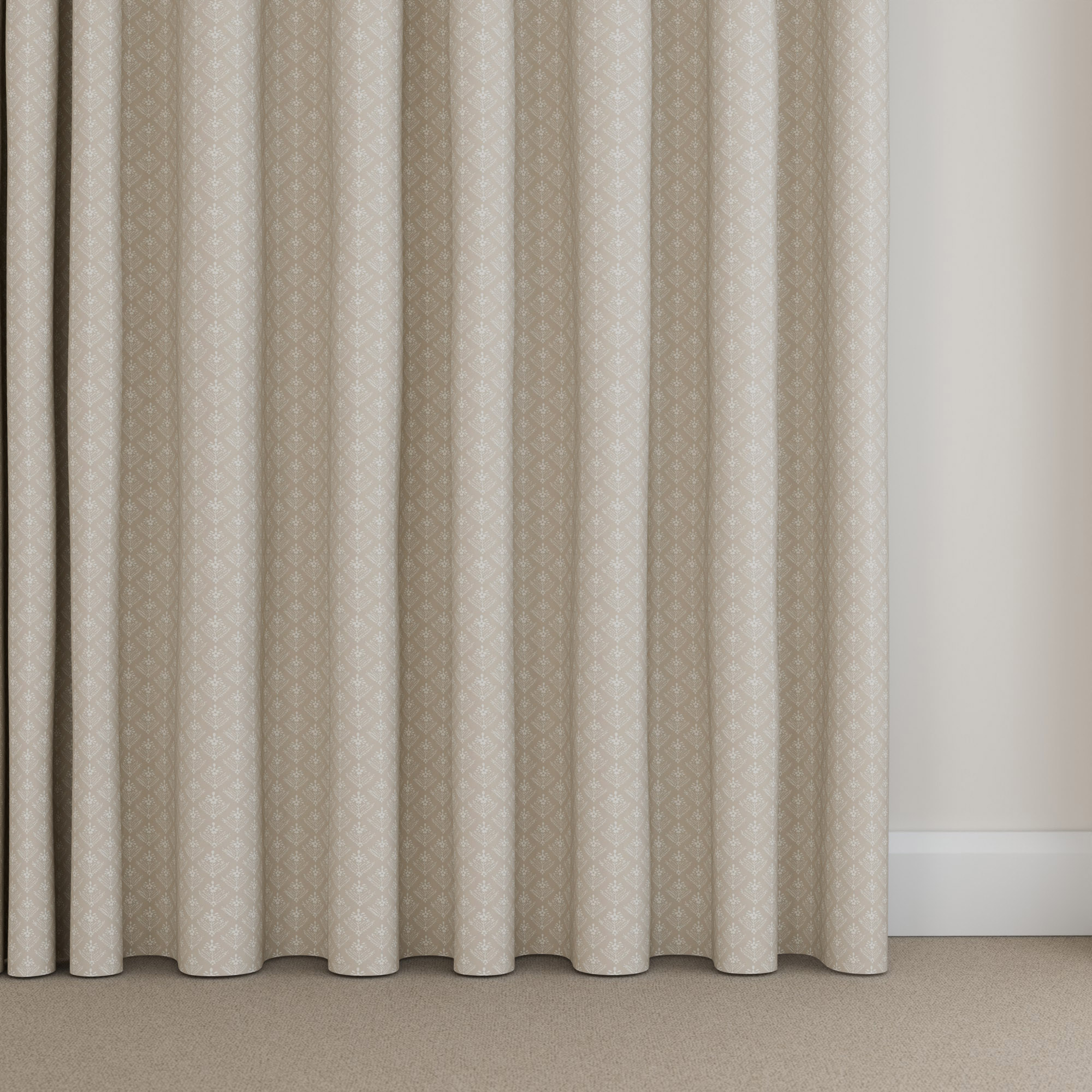 Laura Ashley Lady Fern Almond Wave Curtain - Image 5