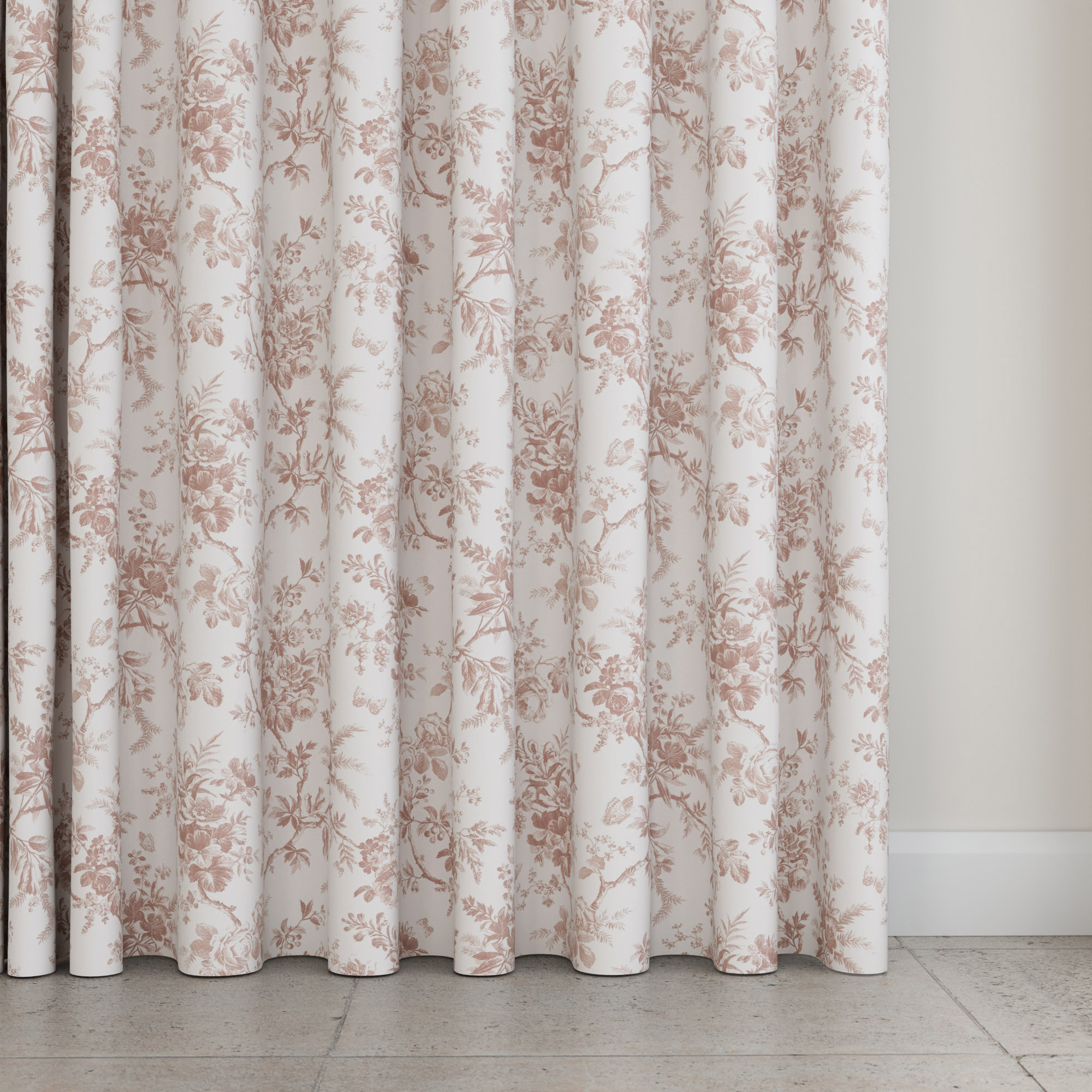 Laura Ashley Walled Garden Dark Blush Wave Curtain - Image 5