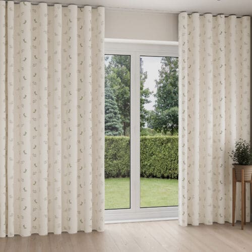 Historic Royal Palaces Victoria Sprigs Spring Wave Curtain