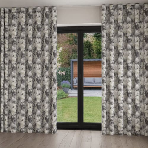Camellia Ink Wave Curtain